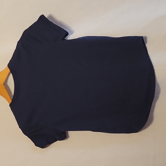 Old Navy 2022 United States Tee - Picture 4 of 4